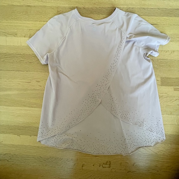 Lululemon open back shirt, muted mauve, size 6 - Picture 5 of 5